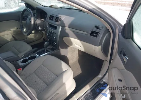 2010 Ford Fusion Se z USA, uszkodzony, nr VIN 3FAHP0HG0AR336352